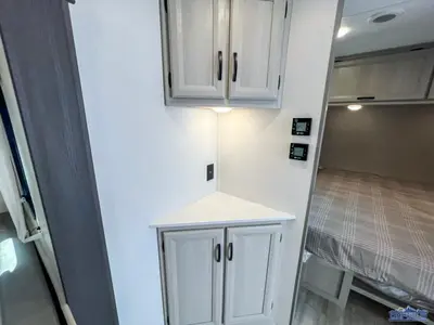 2027 Coachmen Catalina Legacy Edition photo 10
