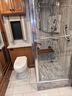 2020 TIFFIN MOTORHOMES ALLEGRO BUS photo 13