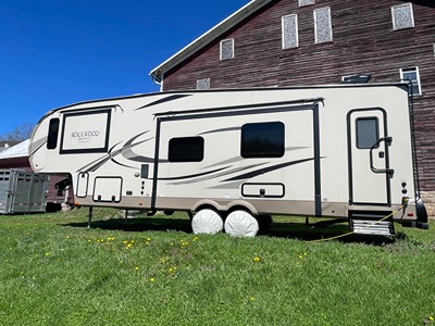 2019 FOREST RIVER SIGNATURE ULTRA LITE photo 4