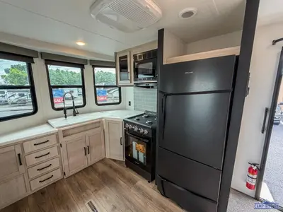 2027 Forest River Puma Vista photo 3