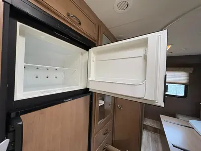 2019 Thor Motor Coach Freedom Elite photo 25
