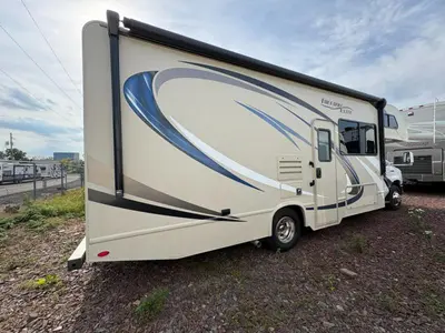 2019 Thor Motor Coach Freedom Elite photo 10