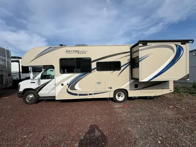 2019 Thor Motor Coach Freedom Elite photo 7
