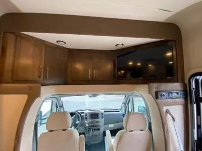 2019 Tiffin Motorhomes Wayfarer photo 40