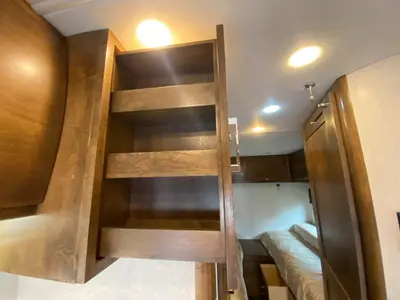 2019 Tiffin Motorhomes Wayfarer photo 19