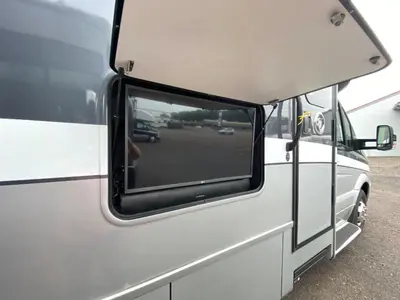 2019 Tiffin Motorhomes Wayfarer photo 12