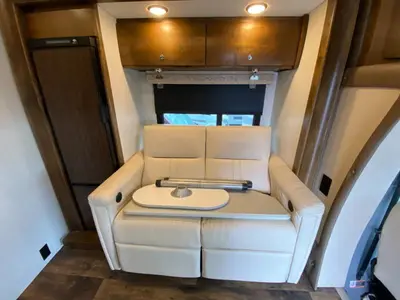 2019 Tiffin Motorhomes Wayfarer photo 22