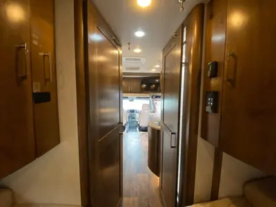 2019 Tiffin Motorhomes Wayfarer photo 33
