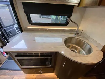 2019 Tiffin Motorhomes Wayfarer photo 20