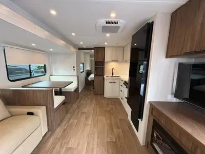 2027 Winnebago Access photo 13