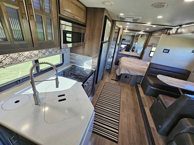 2021 DYNAMAX CORP ISATA 5 SERIES photo 8