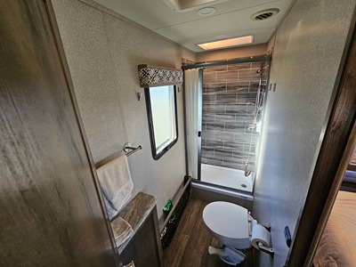 2021 DYNAMAX CORP ISATA 5 SERIES photo 7