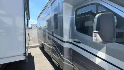 2023 Winnebago Navion photo 10