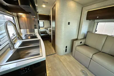 2023 Winnebago Navion photo 26
