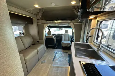 2023 Winnebago Navion photo 39