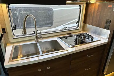 2023 Winnebago Navion photo 27