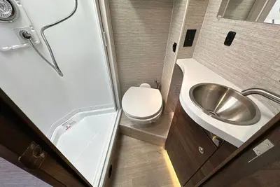 2023 Winnebago Navion photo 36