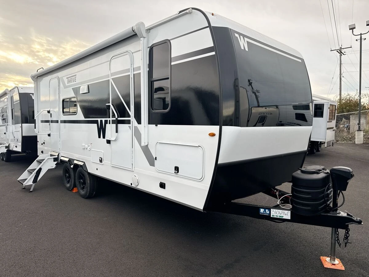 2027 Winnebago Thrive exterior