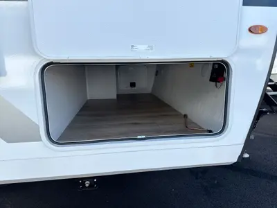 2027 Winnebago Thrive photo 15