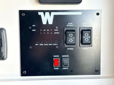 2027 Winnebago Thrive photo 23