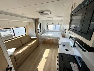 2027 Winnebago Thrive photo 34