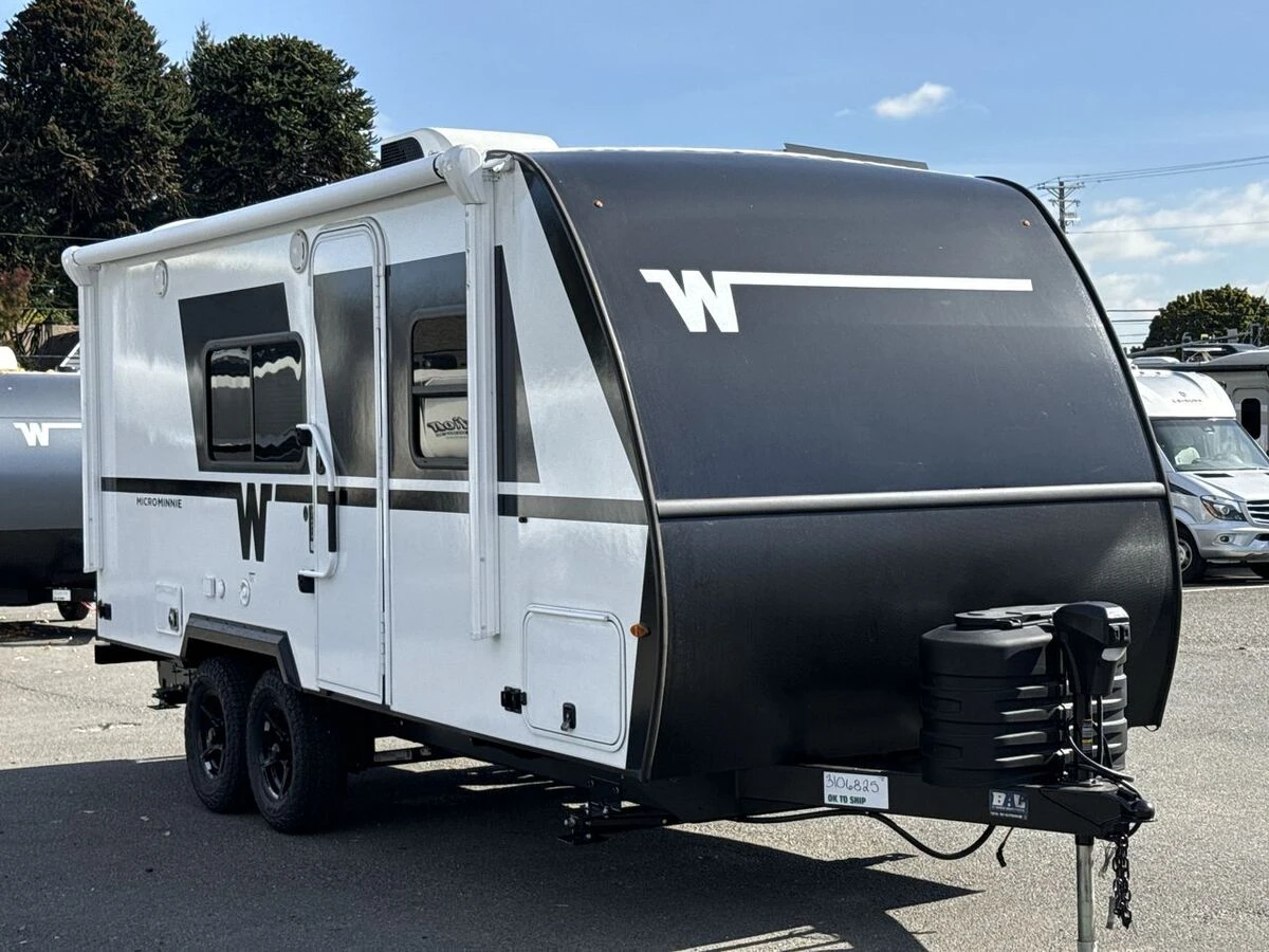 2027 Winnebago Micro Minnie exterior