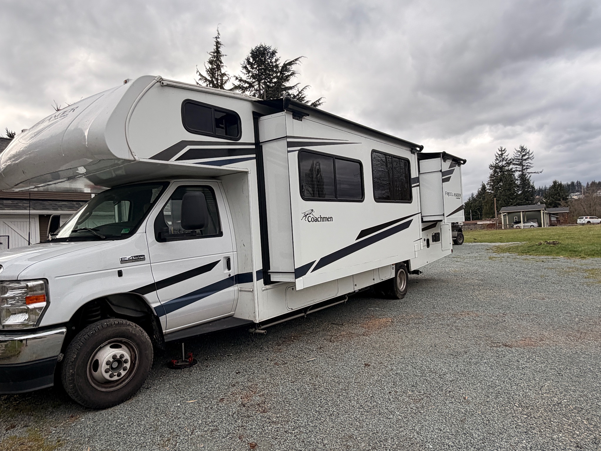 2023 COACHMEN FREELANDER exterior