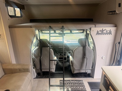 2023 COACHMEN FREELANDER photo 11