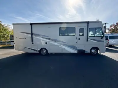 2021 Winnebago Vista photo 10