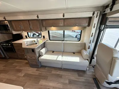 2021 Winnebago Vista photo 17