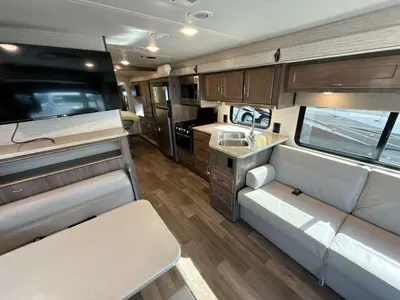 2021 Winnebago Vista photo 16