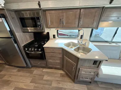 2021 Winnebago Vista photo 40