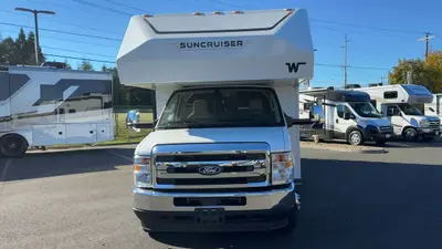 2027 Winnebago Suncruiser photo 7
