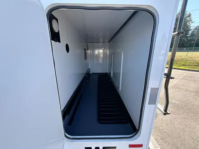 2027 Winnebago Suncruiser photo 26