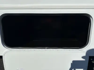 2027 Winnebago Suncruiser photo 23
