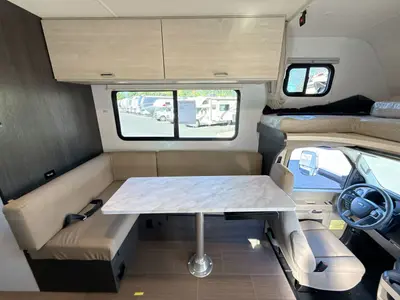 2027 Winnebago Suncruiser photo 17