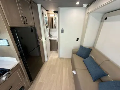 2027 Renegade Villagio photo 15