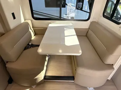2027 Renegade Villagio photo 44