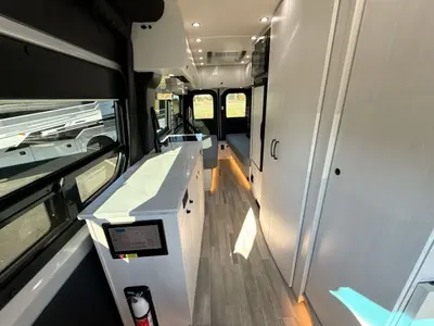 2025 Pleasure Way Plateau photo 34