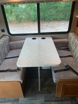 2019 WINNEBAGO VISTA photo 5