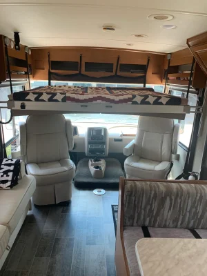 2019 WINNEBAGO VISTA photo 6