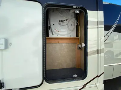 2016 Winnebago Via photo 9