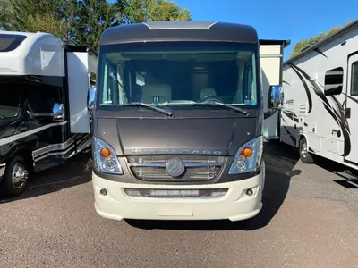 2016 Winnebago Via photo 2