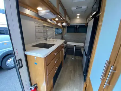 2019 Coachmen Beyond photo 15