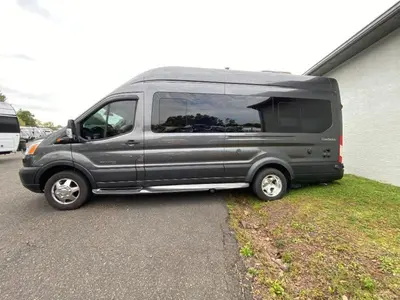 2019 Coachmen Beyond photo 7