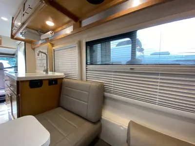 2019 Coachmen Beyond photo 31