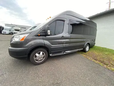 2019 Coachmen Beyond photo 6