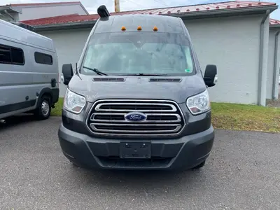 2019 Coachmen Beyond photo 2