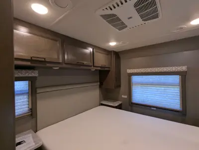 2021 Thor Motor Coach Freedom Traveler photo 24