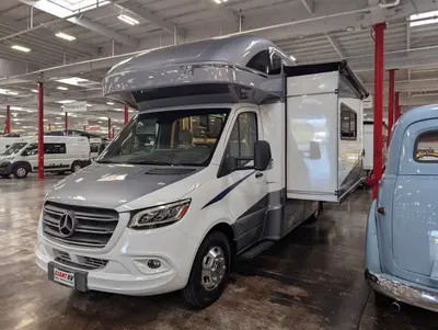 2023 Winnebago View photo 5